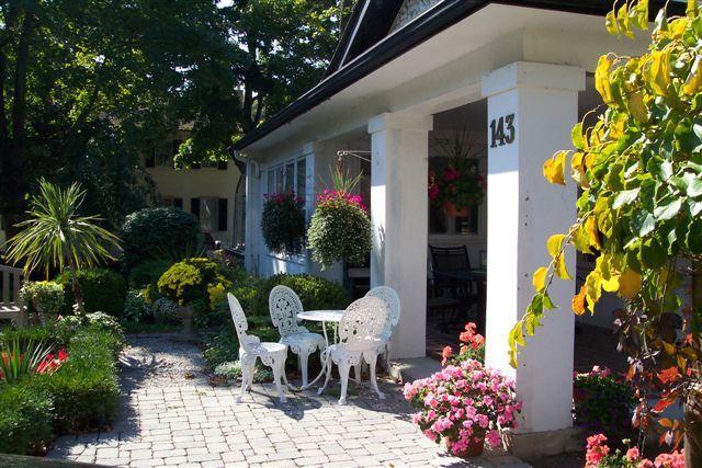 Bernard Gray Hall Bed And Breakfast Niagara-on-the-Lake Екстер'єр фото